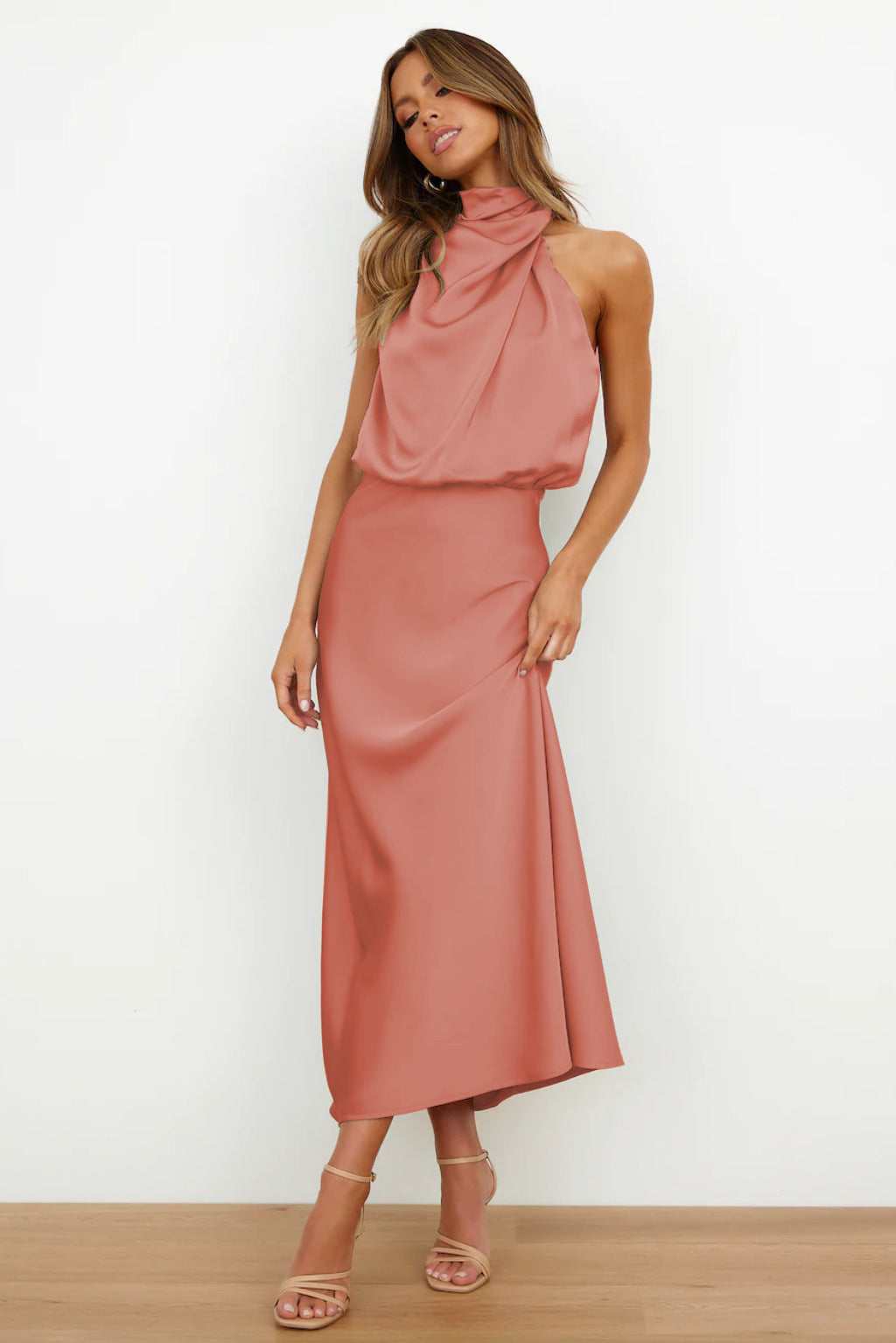 Tyra | Rochie de seară elegantă cu decolteu halter